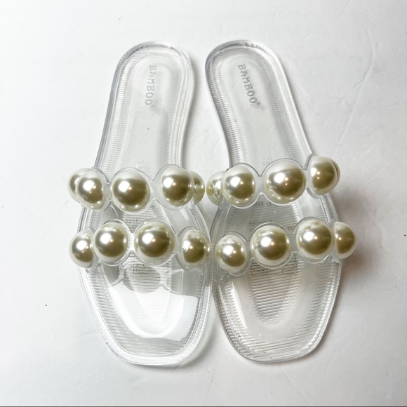 Forever 21 | Clear Pearl Ball Stud-Embellished Flat Jelly Sandals - Picture 2 of 9